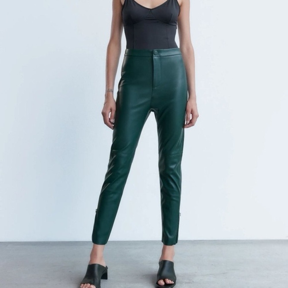 Zara Women's Green Faux Leather Pants Size Small